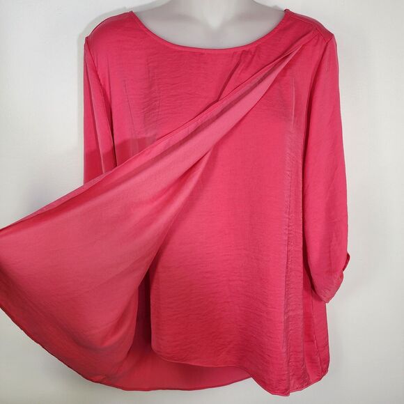 Chico's Womens Top Size 1 Medium Pink Tulip Front 3/4 Roll Tab Sleeve Scoop Neck - Picture 3 of 10